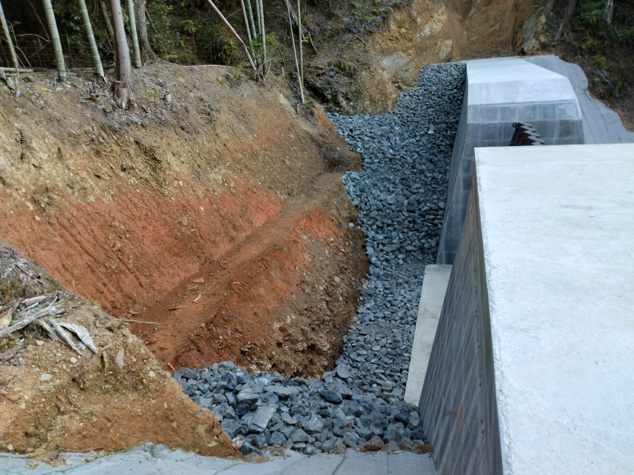 亀の川河川災害復旧外合併工事